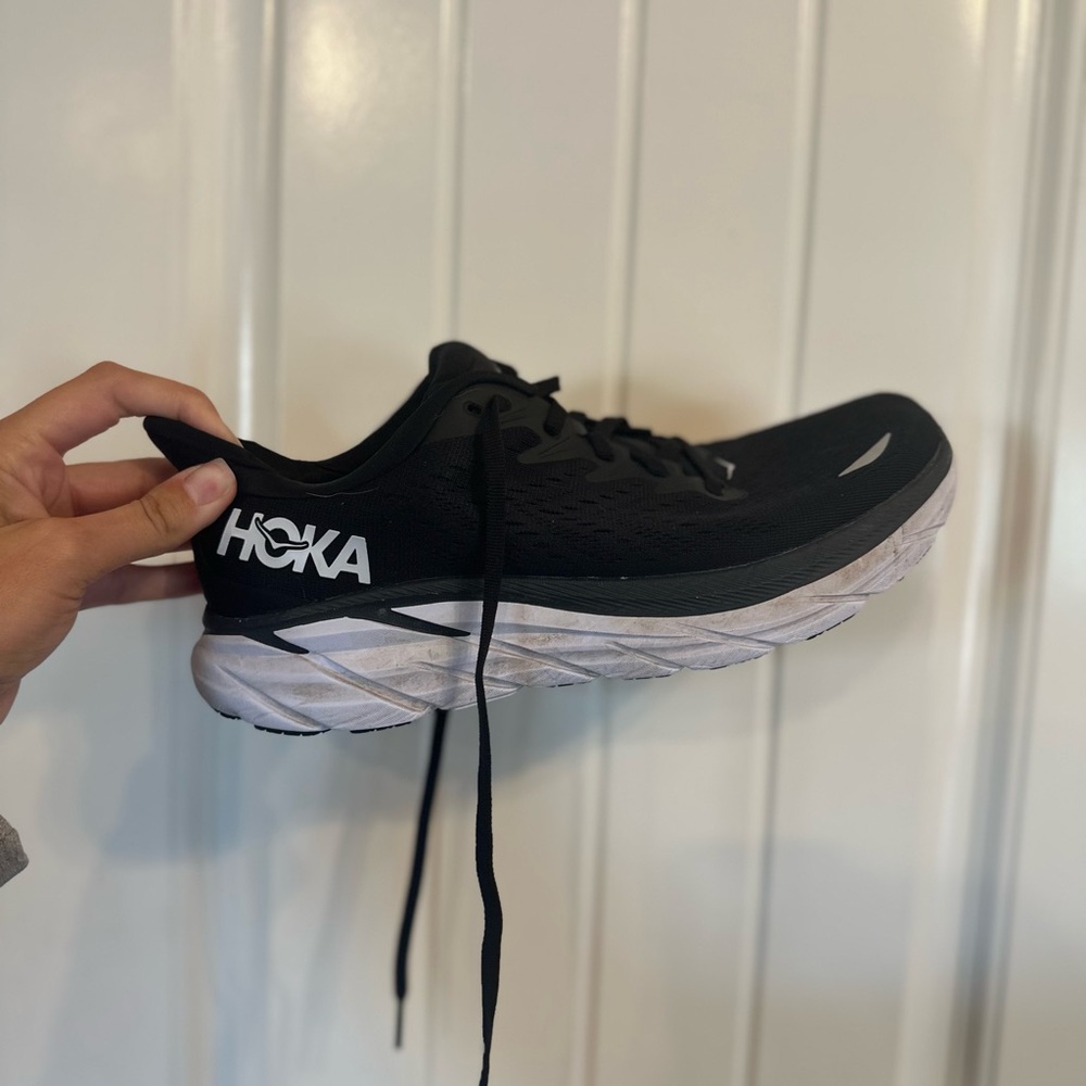 Hoka Clifton 8 Black and White Athletic Shoes - Women’s Size 9